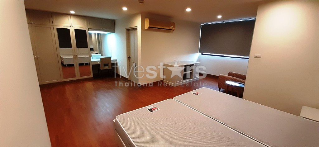 Appartement en duplex de 4 chambres proche du BTS Phomphong, photo 15