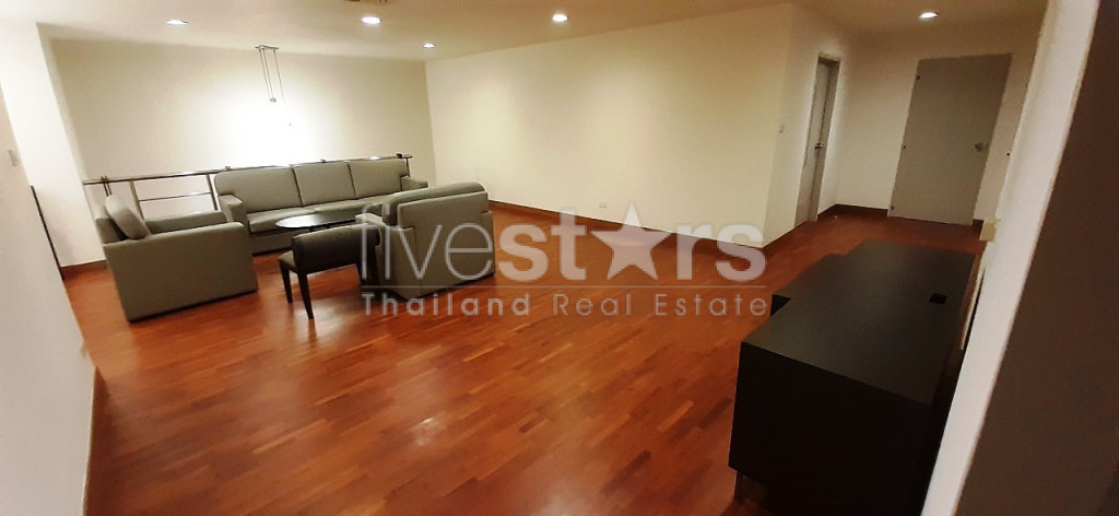 Appartement en duplex de 4 chambres proche du BTS Phomphong, photo 10