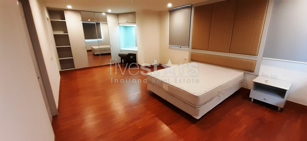 Appartement en duplex de 4 chambres proche du BTS Phomphong, photo 12