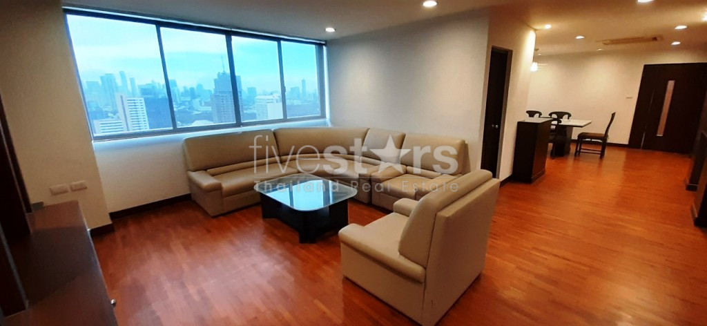 Appartement en duplex de 4 chambres proche du BTS Phomphong, photo 4