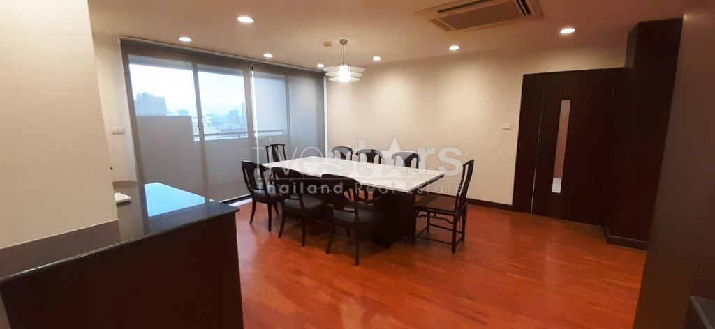 Appartement en duplex de 4 chambres proche du BTS Phomphong, photo 6
