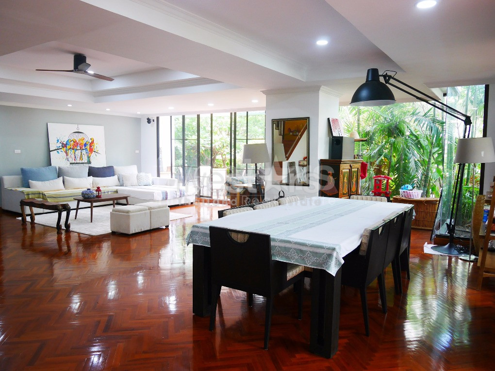 Duplex 3 chambres avec grande terrasse quartier Phromphong, photo 9