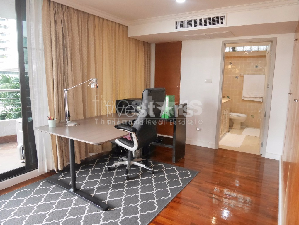 Duplex 3 chambres avec grande terrasse quartier Phromphong, photo 14
