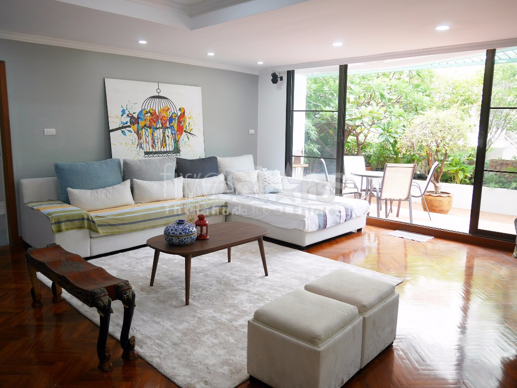 Duplex moderne et spacieux de 3 chambres quartier Phromphong, photo 11