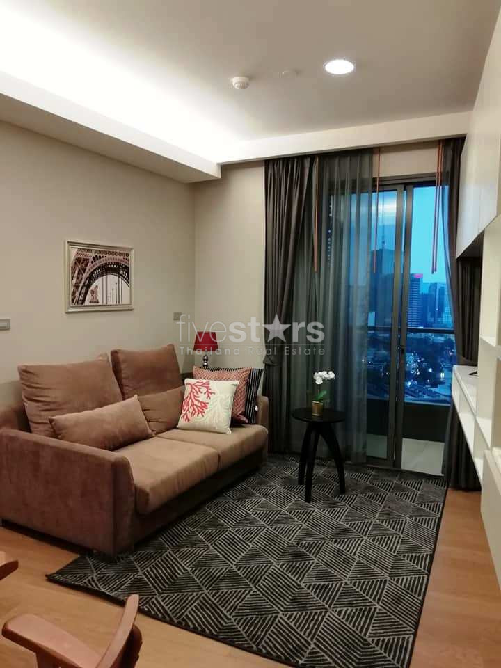 2 bedrooms condo for rent in Phromphong