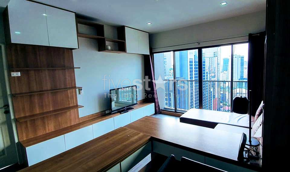 1 bedroom condo for rent near BTS Phromphong
