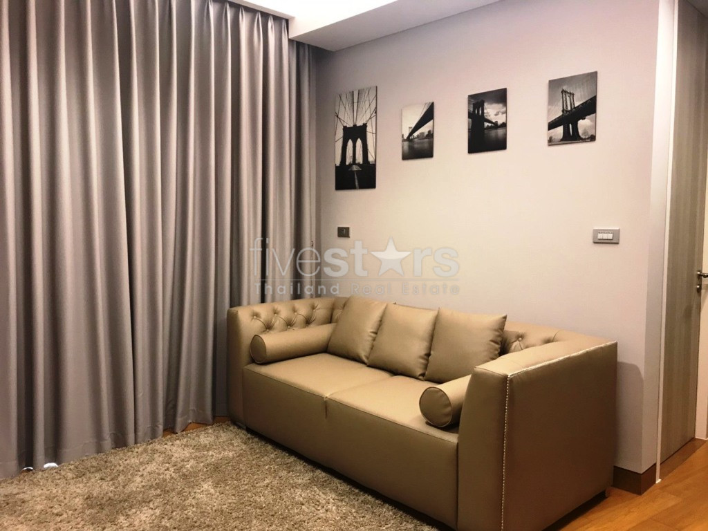 2 bedrooms condo for rent near BTS Phromphong