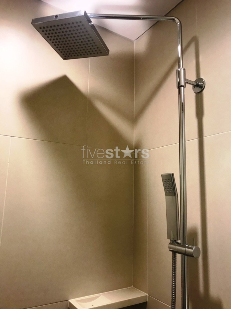 2 bedrooms condo for rent near BTS Phromphong, photo 12