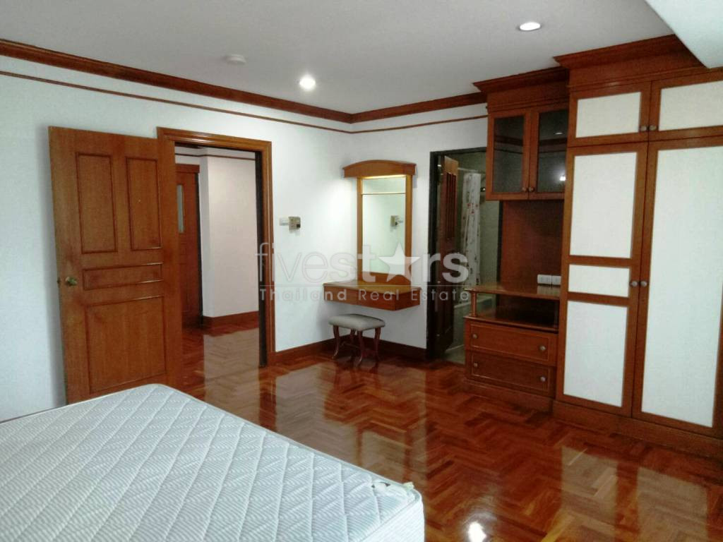 Pet friendly 4 bedrooms apartment for rent in Sukhumvit, photo 12