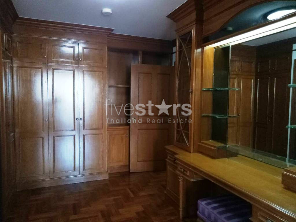 Pet friendly 4 bedrooms apartment for rent in Sukhumvit, photo 9
