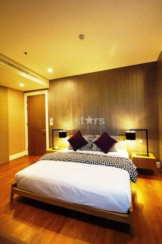 Large 1 bedroom condo for rent in Phromphong, photo 5