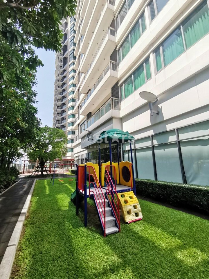 Large 1 bedroom condo for rent in Phromphong, photo 10