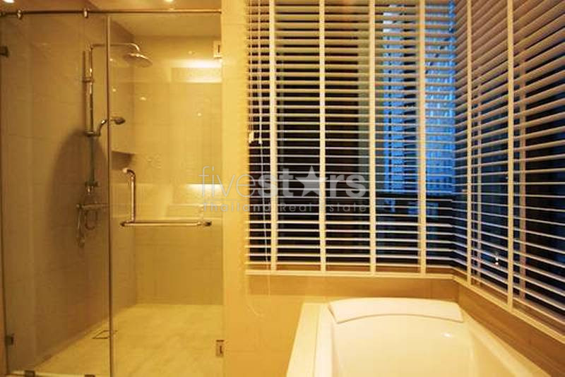Large 1 bedroom condo for rent in Phromphong, photo 7