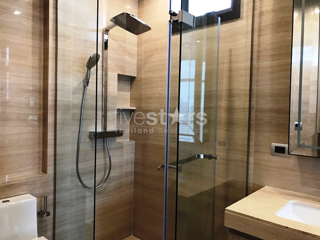 2 bedrooms condo for rent near BTS Phromphong, photo 10