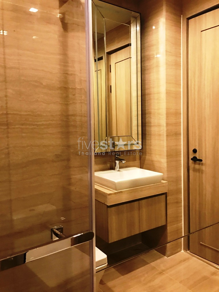 2 bedrooms condo for rent near BTS Phromphong, photo 14