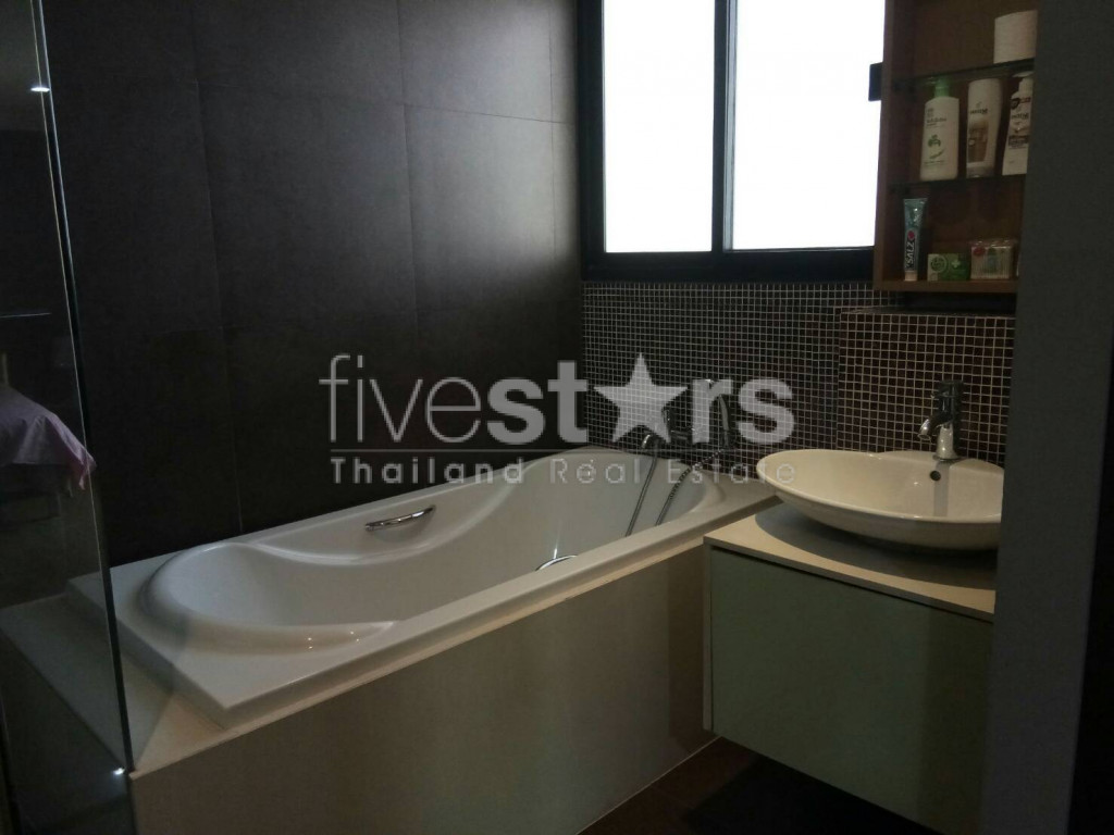 3 bedrooms condo for sale Thonglor - Ekkamai, photo 16