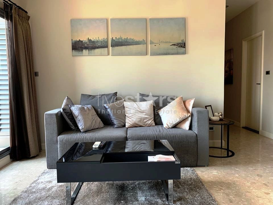 2 bedrooms condo for rent near BTS Thonglor