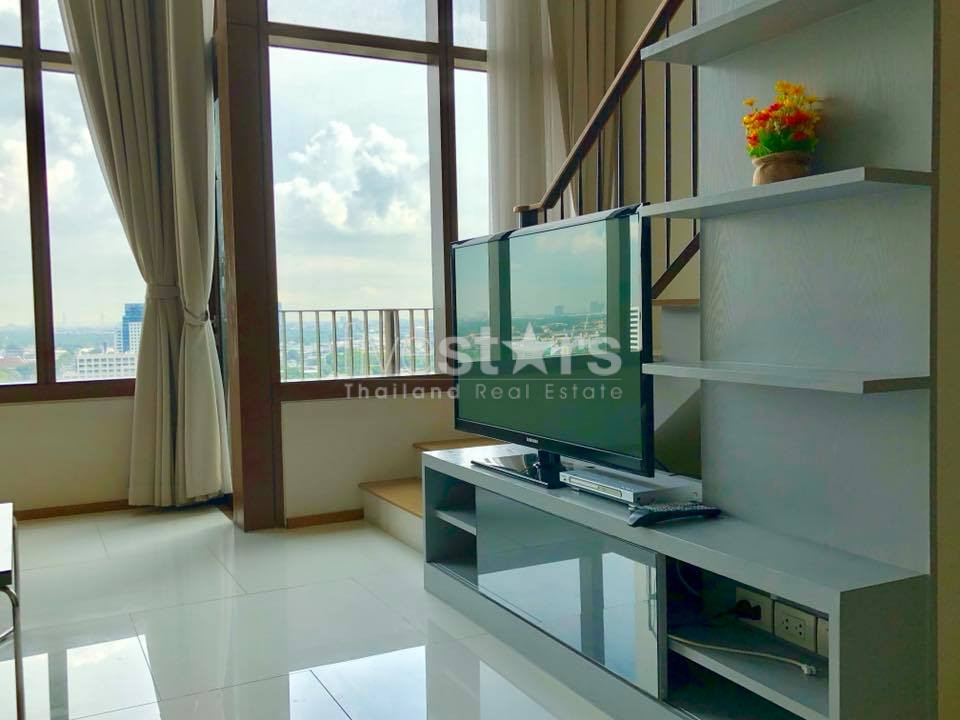 Duplex 1 bedrooms condo for rent in Sukhumvit near Phromphong, photo 3