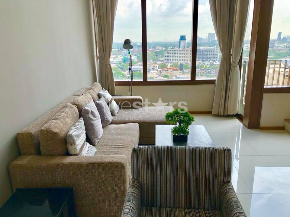 Duplex 1 bedrooms condo for rent in Sukhumvit near Phromphong, photo 2