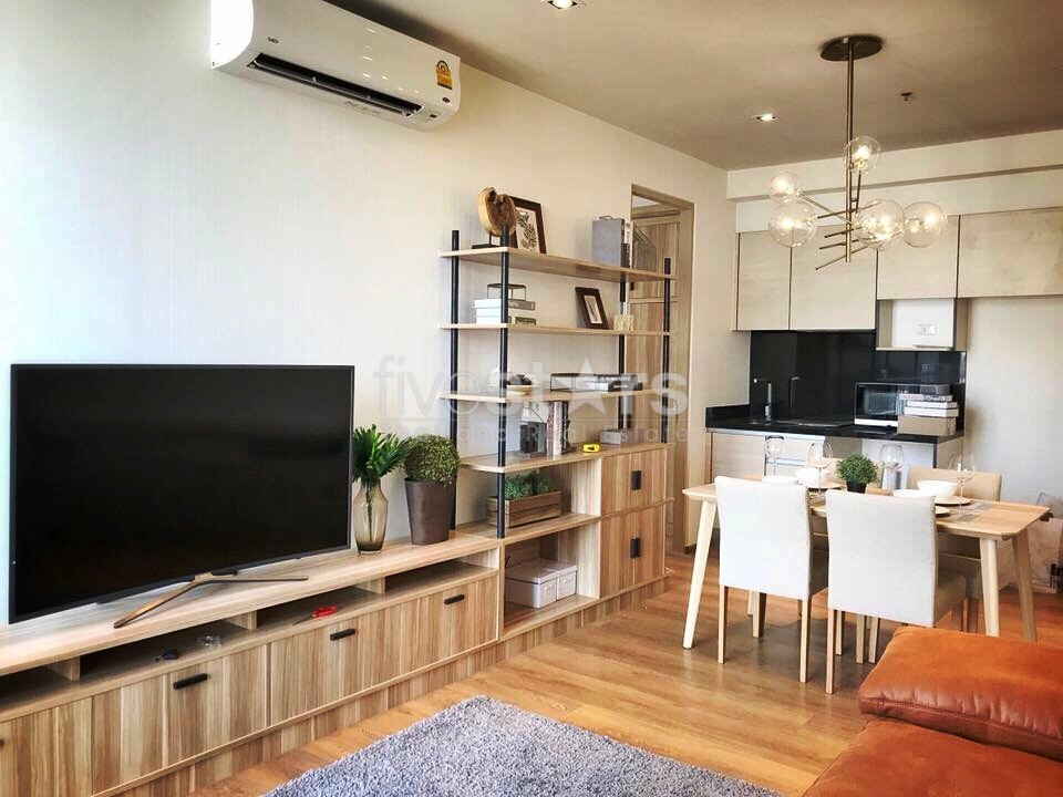 Modern 2 bedrooms condo for rent in Phromphong, photo 2
