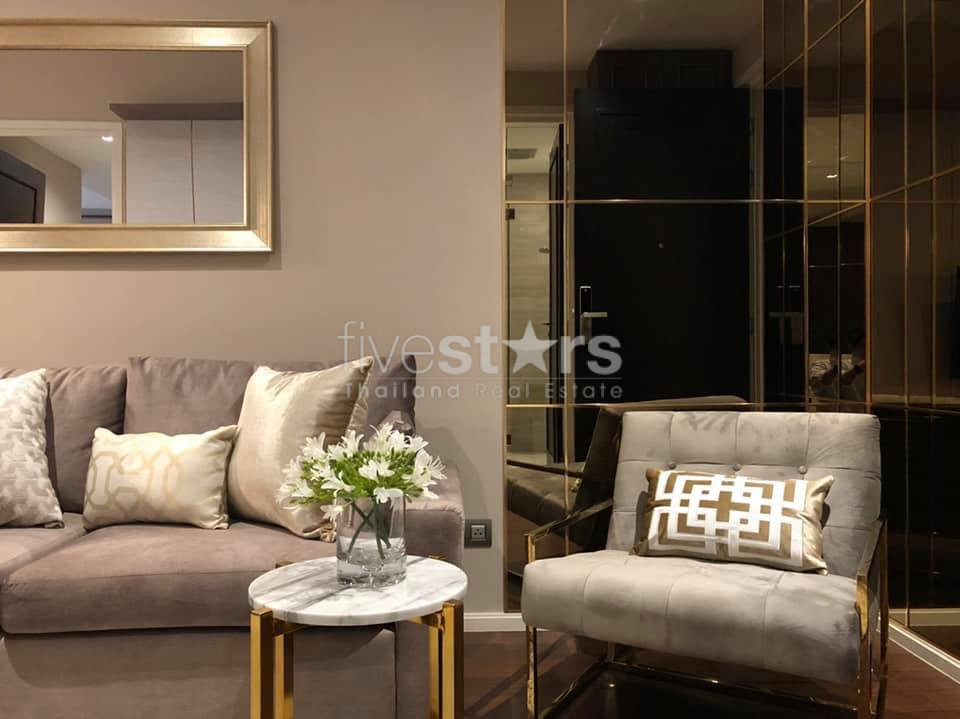 Appartement de 2 chambres à louer près de la station de BTS Phromphong