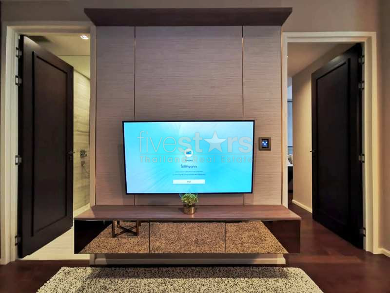 Appartement de 2 chambres à louer près de la station de BTS Phromphong, photo 3