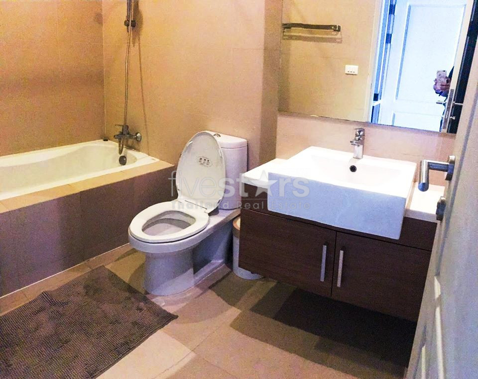 1 bedroom condo for rent near BTS Phromphong, photo 10