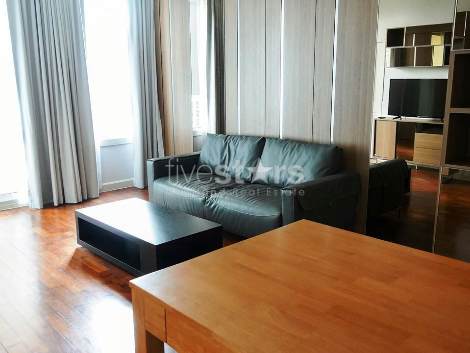 Appartement d'une chambre à louer près du BTS Phrompong