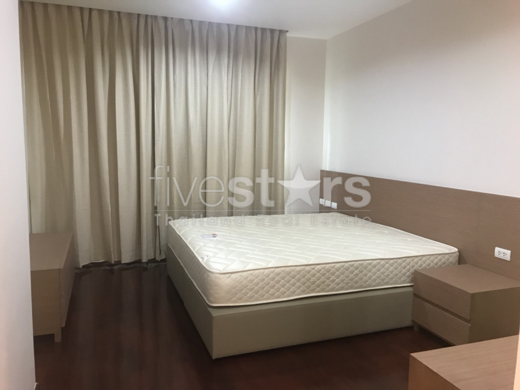 Appartement avec 2 chambres à louer près du BTS Phromphong, photo 3