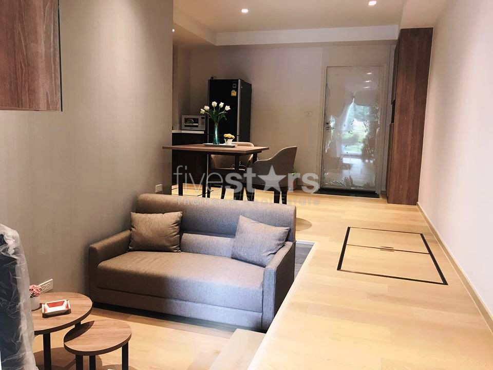 Brand new 1  bedroom condo for rent in Thonglor
