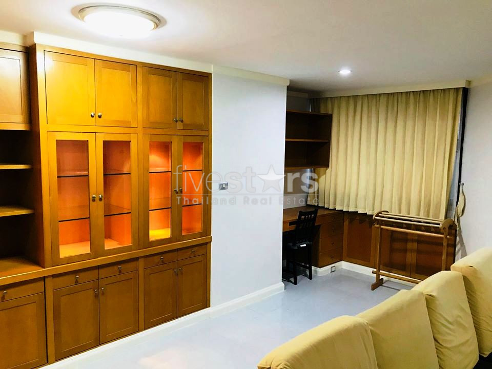 Appartement spacieux avec 2 chambres à louer à Phromphong, photo 3