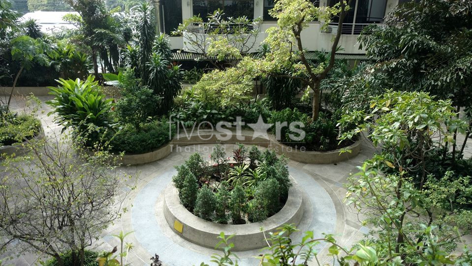 Appartement spacieux avec 2 chambres à louer à Phromphong, photo 13