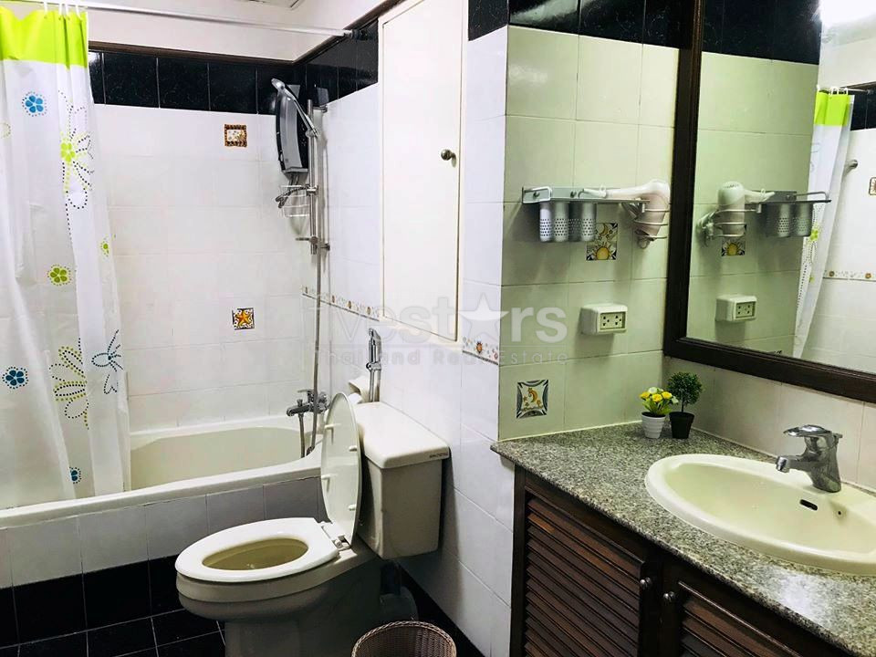 Appartement spacieux avec 2 chambres à louer à Phromphong, photo 10