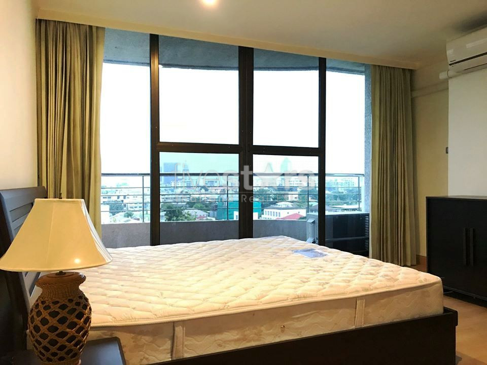Appartement spacieux avec 2 chambres à louer à Phromphong, photo 7