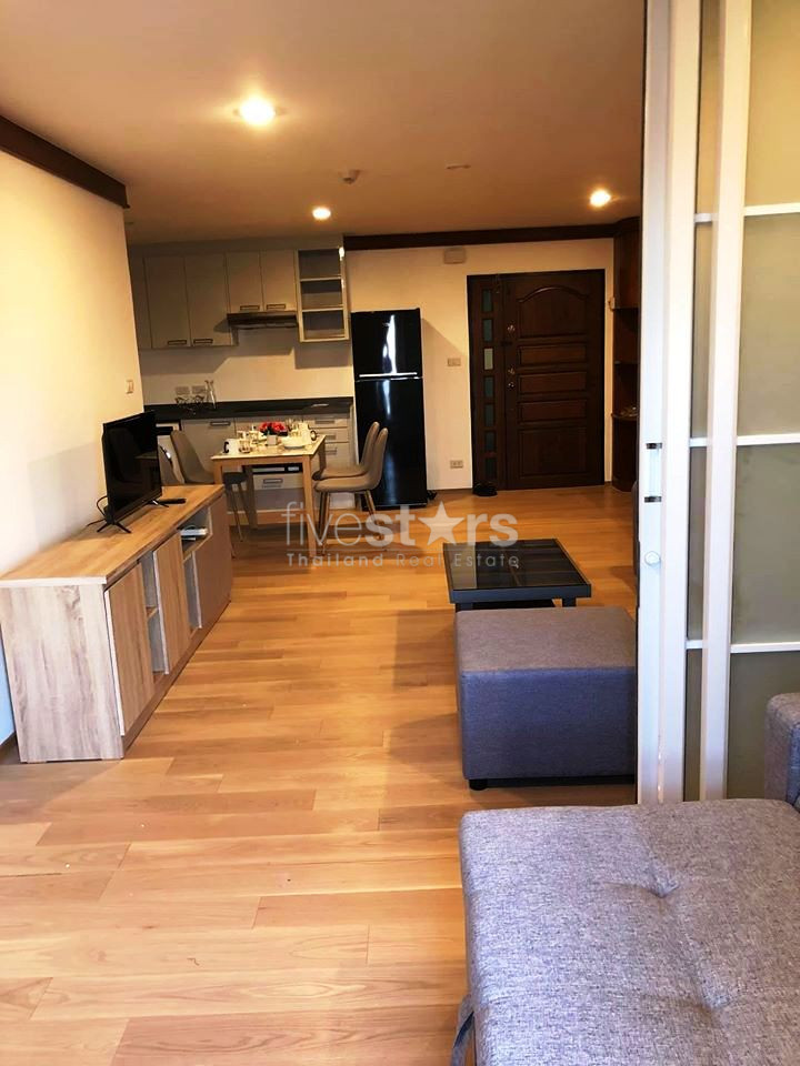 Renovated unit 2 bedrooms condo for rent in Phromphong, photo 4