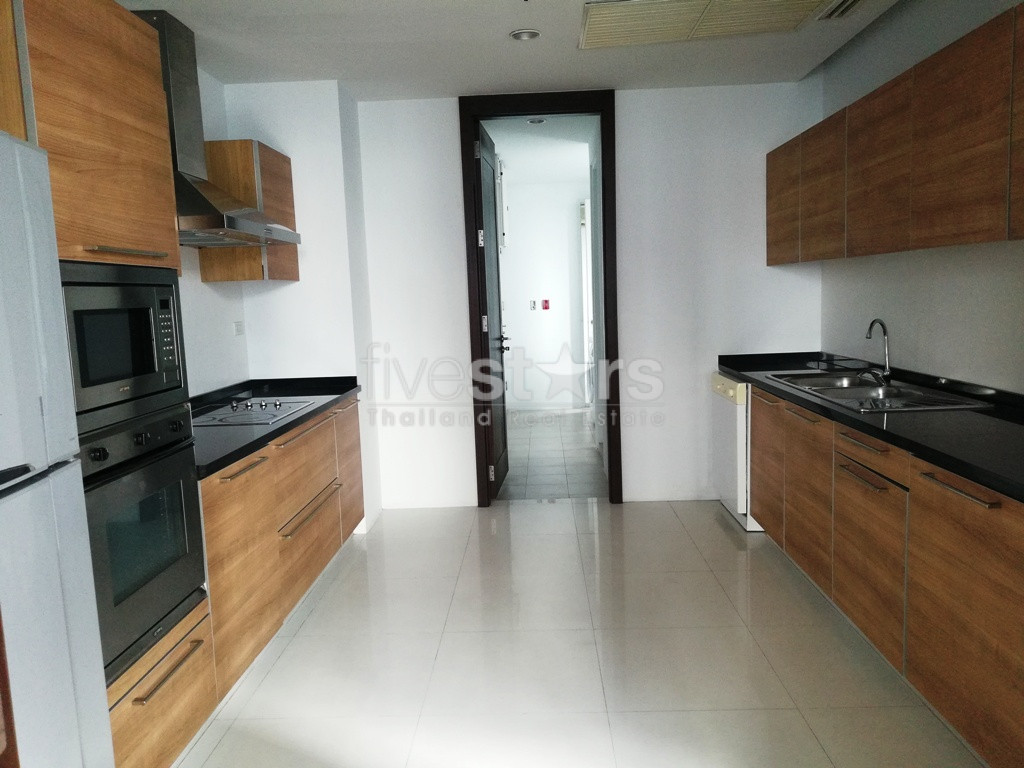 4 bedrooms apartment for rent in Thonglor, photo 7