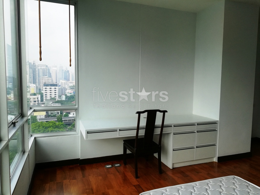 4 bedrooms apartment for rent in Thonglor, photo 15