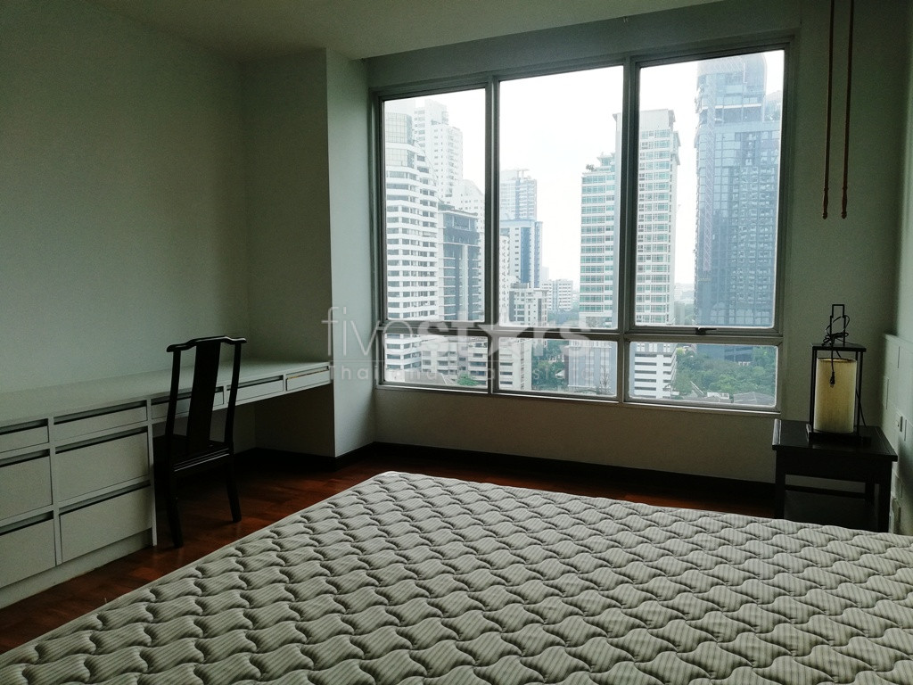 4 bedrooms apartment for rent in Thonglor, photo 12