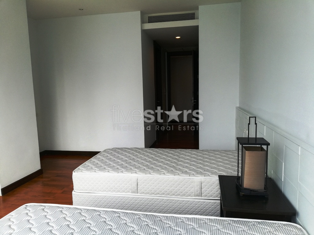 4 bedrooms apartment for rent in Thonglor, photo 14