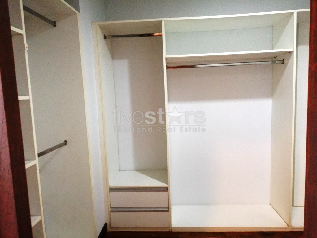 4 bedrooms apartment for rent in Thonglor, photo 17