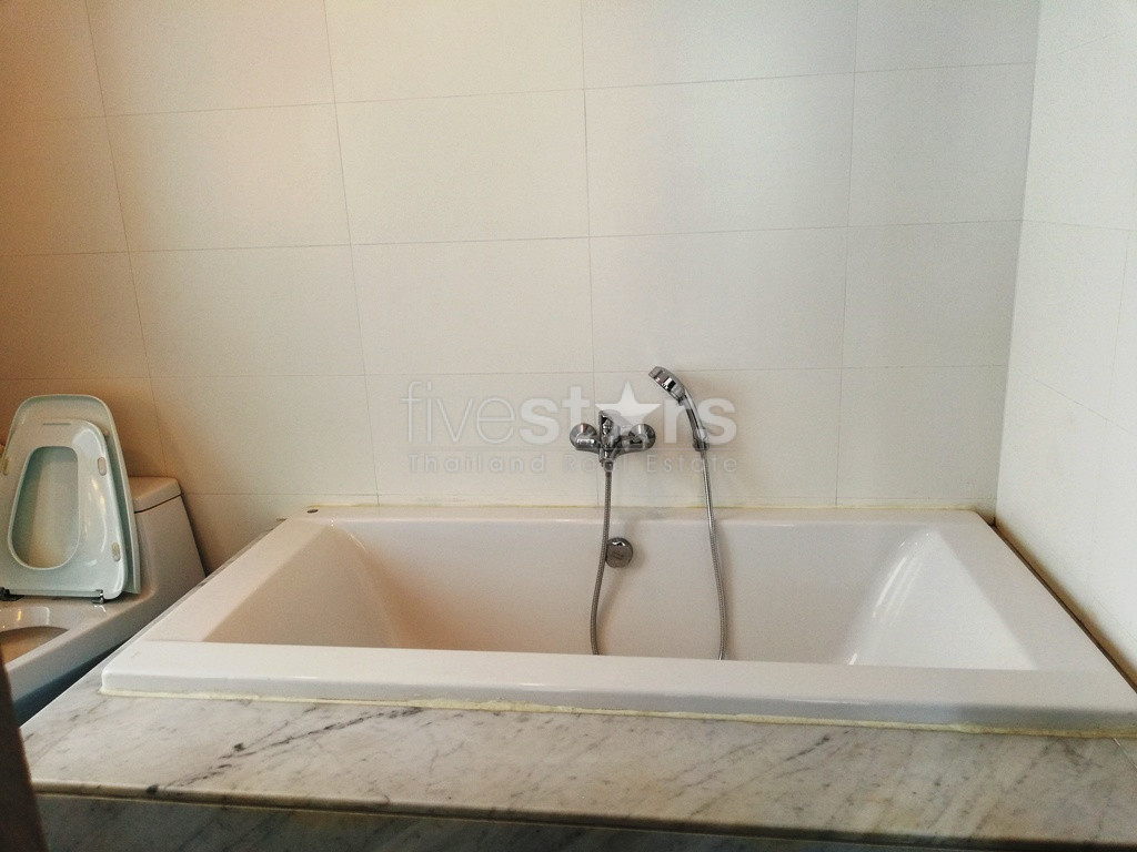 4 bedrooms apartment for rent in Thonglor, photo 19