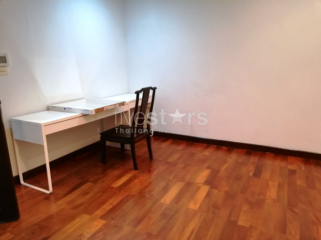4 bedrooms apartment for rent in Thonglor, photo 16