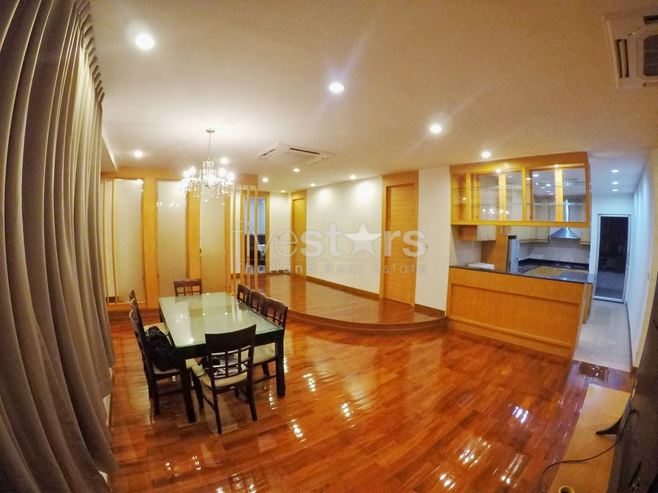 3 bedrooms condo for rent near BTS Phromphong, photo 2