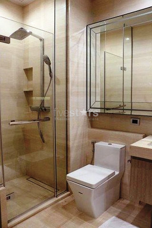 2 bedrooms condo for rent near BTS Phromphong, photo 5