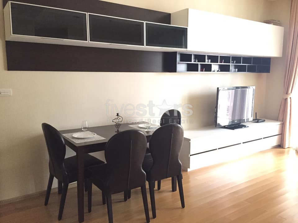 2 bedrooms condo for rent near BTS Phromphong, photo 2
