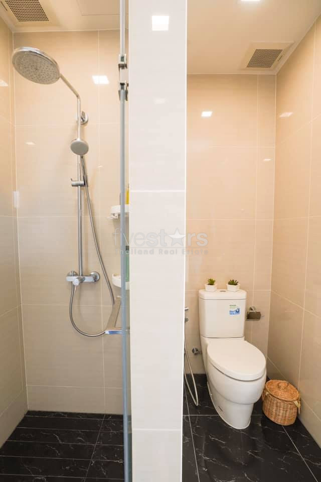 Appartement de 2 chambres à louer près du BTS Phromphong, photo 7