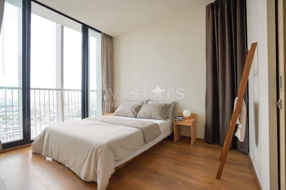 Appartement de 2 chambres à louer près du BTS Phromphong, photo 2