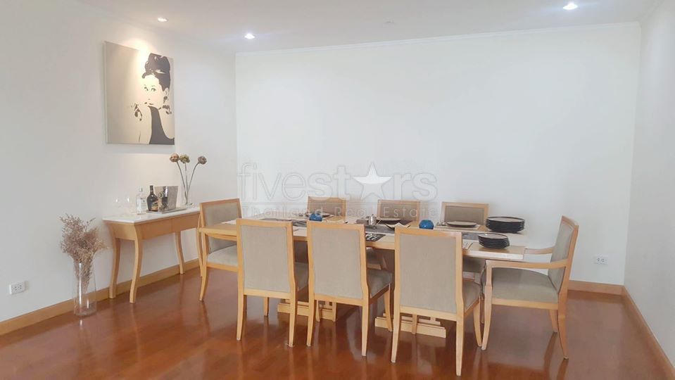 Pet friendly 3 bedrooms apartment for rent close to Phrom Phong BTS Station, photo 3