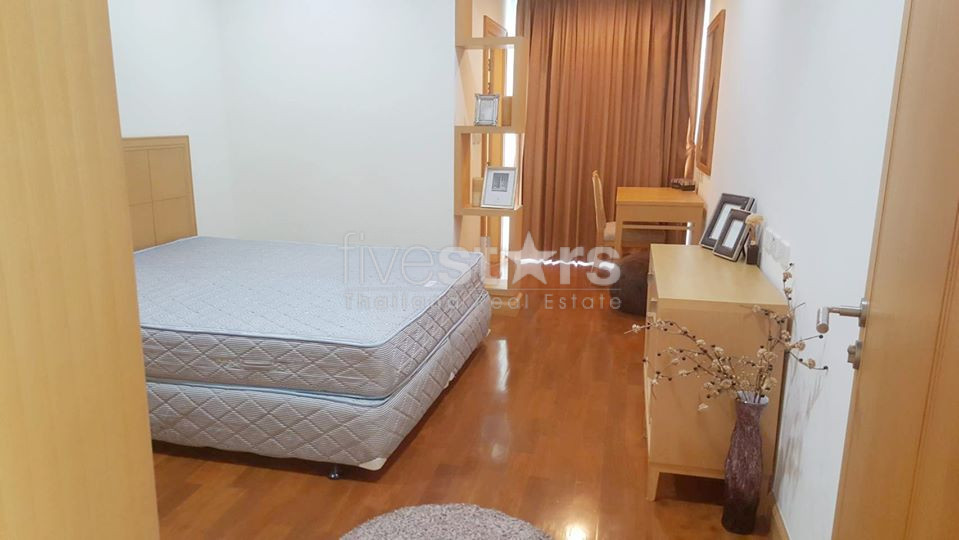 Pet friendly 3 bedrooms apartment for rent close to Phrom Phong BTS Station, photo 4