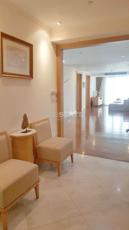 Pet friendly 3 bedrooms apartment for rent close to Phrom Phong BTS Station, photo 11